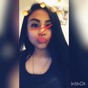 Meet your Posher, Daniela